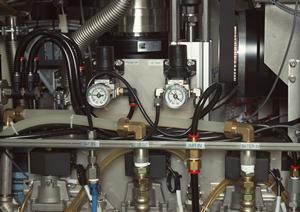 効率的な荷役を実現!電動ハンドパレットの選び方と導入メリット